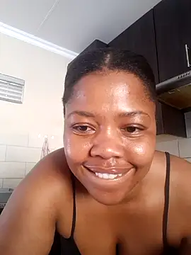 Snapshot of SweetBerryBliss chatting on 09/23/25, 10:51 SweetBerryBliss online show from 09/23/25, 10:51