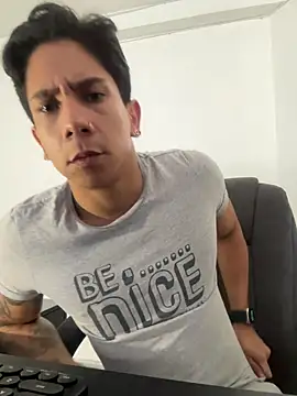 j deex online show from 10/12/25, 02:38