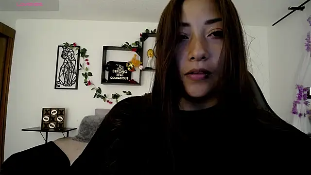 Snapshot of Mia_1120 chatting on 04/01/26, 08:17 Mia 1120 online show from 04/01/26, 08:17