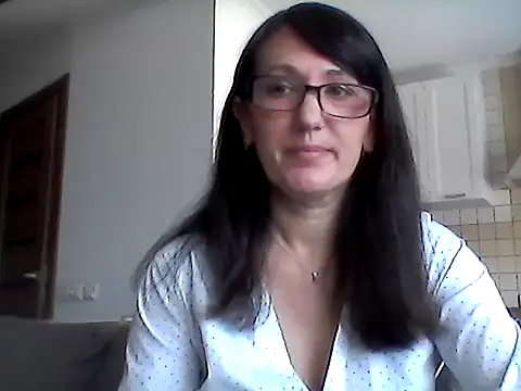 Snapshot of Elena48324 chatting on 06/04/26, 09:26 Elena48324 online show from 06/04/26, 09:26