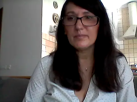 Snapshot of Elena48324 chatting on 06/07/26, 10:52 Elena48324 online show from 06/07/26, 10:52