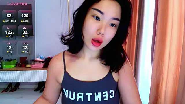 Snapshot of hwa_rin chatting on 12/14/25, 07:36 hwa rin online show from 12/14/25, 07:36