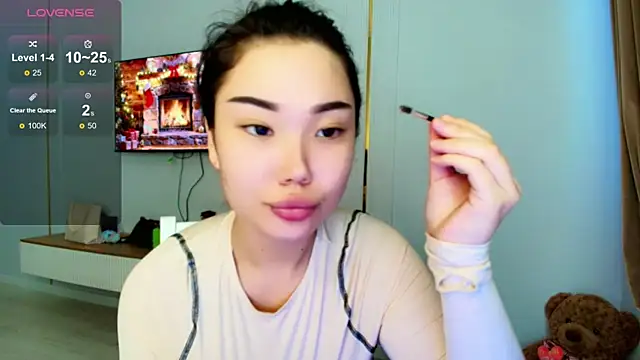 Snapshot of hwa_rin chatting on 12/18/25, 03:56 hwa rin online show from 12/18/25, 03:56