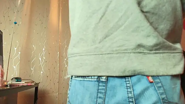 Dafne Mel online show from 02/13/26, 12:45