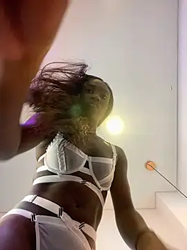 Skylar Smith  online show from 03/31/26, 12:05