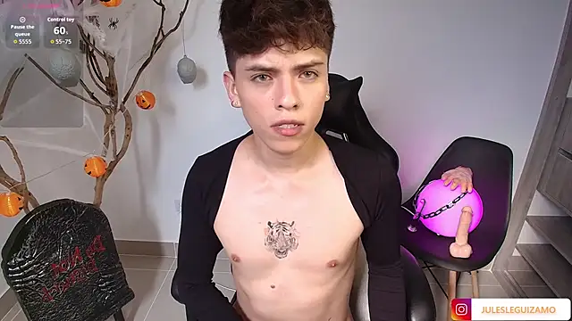 Snapshot of stev_austin_ chatting on 10/09/25, 08:29 stev austin online show from 10/09/25, 08:29