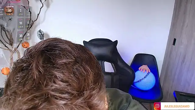 Snapshot of stev_austin_ chatting on 10/17/25, 07:16 stev austin online show from 10/17/25, 07:16