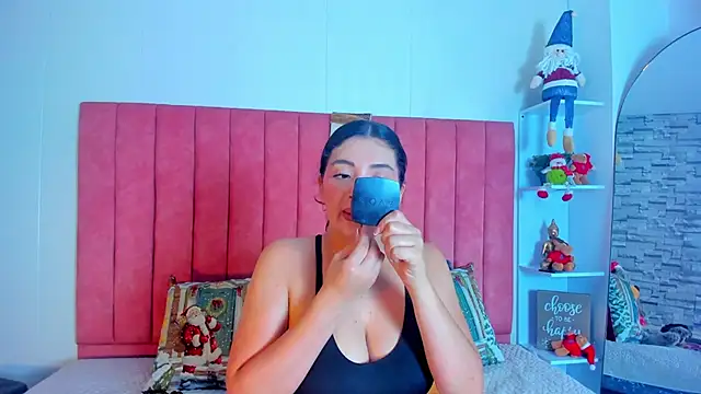 Snapshot of ashley_Olsen chatting on 11/28/25, 02:58 ashley Olsen online show from 11/28/25, 02:58