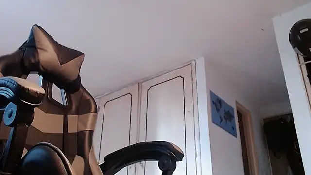 malek xarx  online show from 02/08/26, 08:34