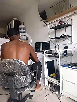 Snapshot of Jhoan_Simply chatting on 02/04/26, 08:14 Jhoan Simply online show from 02/04/26, 08:14