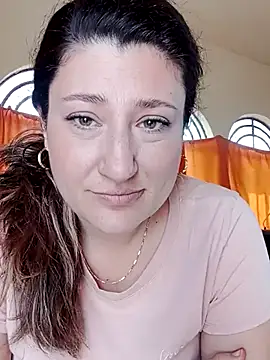 Snapshot of BlanquitaMexicana chatting on 10/21/25, 08:20 BlanquitaMexicana online show from 10/21/25, 08:20