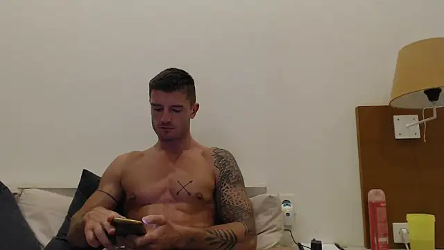 Snapshot of aleks_hot1234 chatting on 04/04/26, 10:13 aleks hot1234 online show from 04/04/26, 10:13