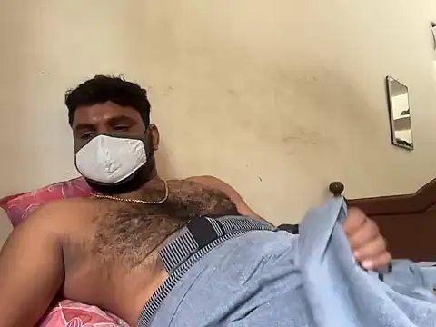 HandsomeMche online show from 11/10/25, 09:19