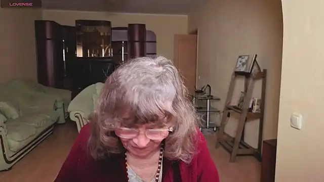 Snapshot of Betty_Brick chatting on 04/29/26, 05:30 Betty Brick online show from 04/29/26, 05:30