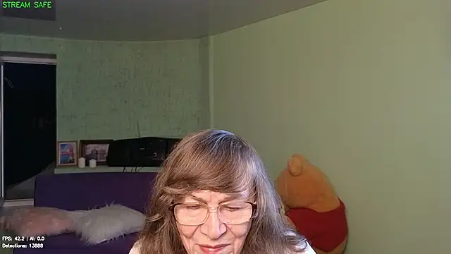 Betty Brick online show from 07/12/26, 05:59