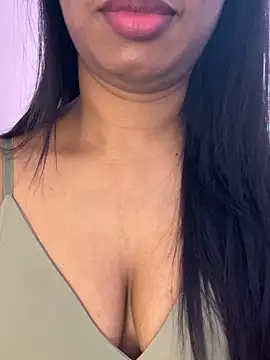 Snapshot of tamil_Aarathi chatting on 04/19/26, 06:21 tamil Aarathi online show from 04/19/26, 06:21