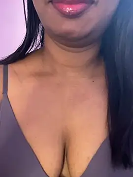 Snapshot of tamil_Aarathi chatting on 06/02/26, 05:15 tamil Aarathi online show from 06/02/26, 05:15