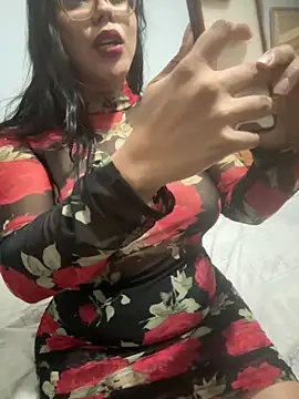 Snapshot of karysweetbeaury chatting on 11/04/25, 01:59 karysweetbeaury online show from 11/04/25, 01:59