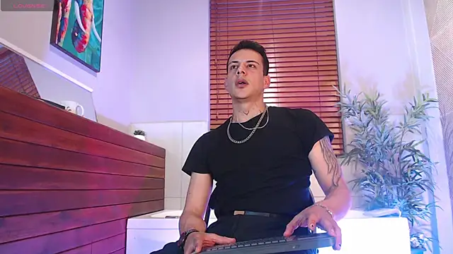 Dustin Sonne online show from 11/17/25, 03:34