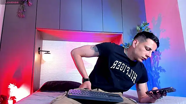 Dustin Sonne online show from 12/21/25, 03:46