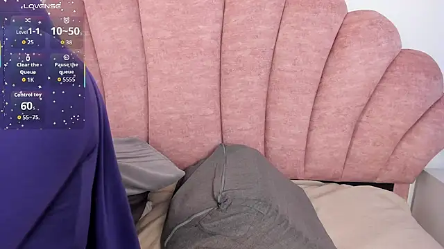 Snapshot of halabi_saha chatting on 11/10/25, 01:10 halabi saha online show from 11/10/25, 01:10