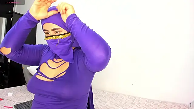 Snapshot of halabi_saha chatting on 04/11/26, 02:05 halabi saha online show from 04/11/26, 02:05