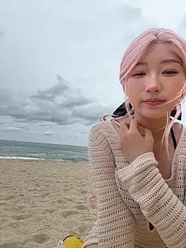 winter11 online show from 09/19/25, 02:24