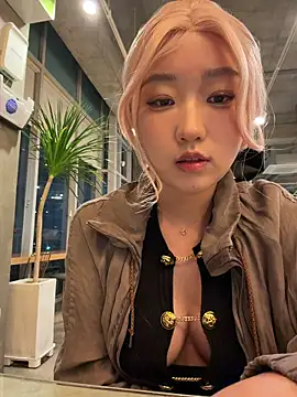 winter11 online show from 10/15/25, 09:31