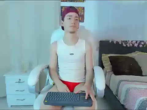 Snapshot of ThiagooJames chatting on 11/25/25, 02:00 ThiagooJames online show from 11/25/25, 02:00