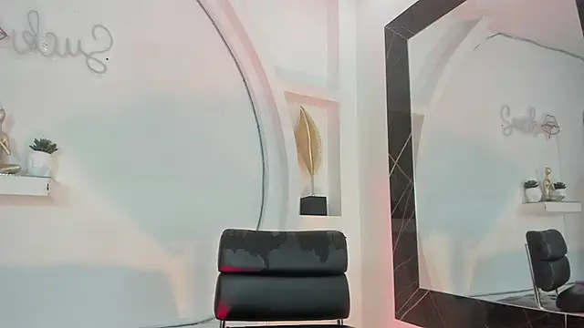 Snapshot of Vicky_Hottman chatting on 12/02/25, 04:40 Vicky Hottman online show from 12/02/25, 04:40