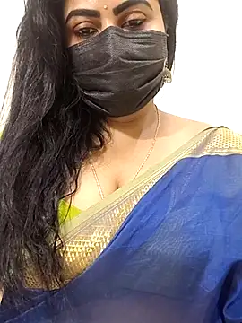 honey-flower online show from 02/01/26, 12:37