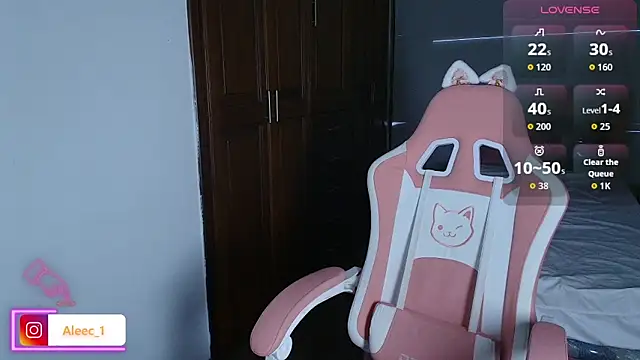 Aleecandrews online show from 10/04/25, 07:34