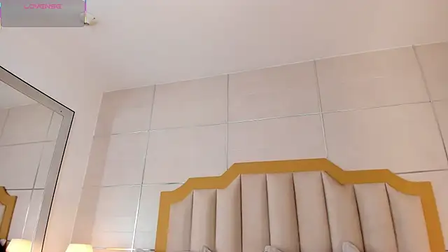 MaddieParker online show from 10/29/25, 07:26