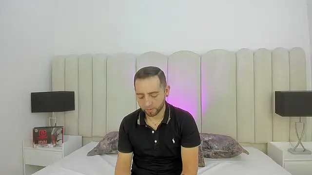 Snapshot of Lushian_ chatting on 06/26/26, 02:21 Lushian online show from 06/26/26, 02:21