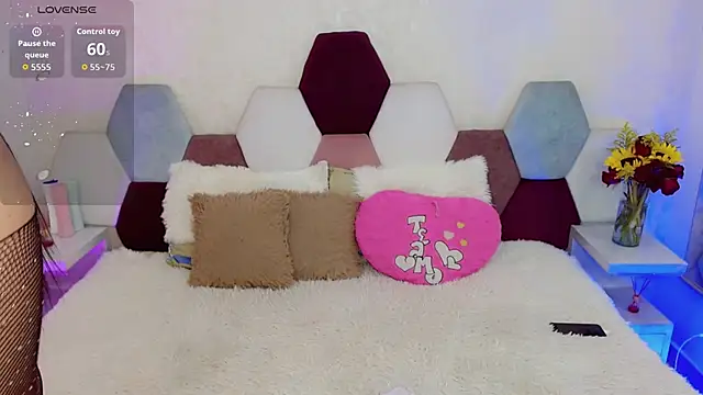 Snapshot of kushina_uzumaki75 chatting on 11/14/25, 03:49 kushina uzumaki75 online show from 11/14/25, 03:49