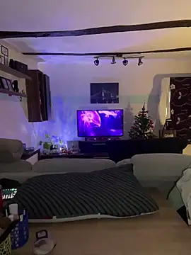 Seductively4 20 online show from 12/16/25, 07:52