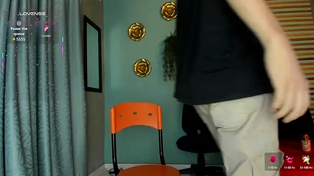 david huge online show from 09/19/25, 01:23