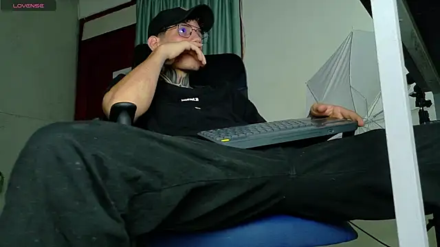 david huge online show from 03/23/26, 07:51