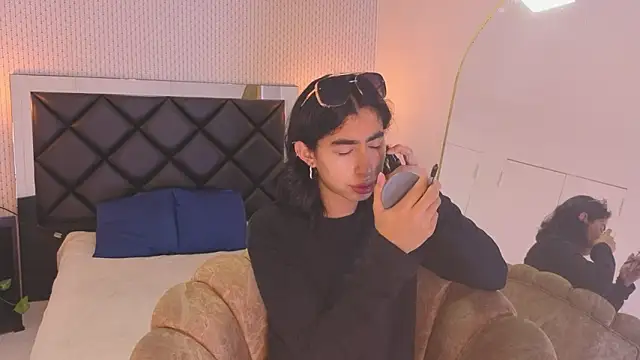 ryo light online show from 02/18/26, 04:30