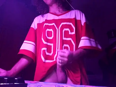 Snapshot of Ruivinh0 chatting on 10/30/25, 11:16 Ruivinh0 online show from 10/30/25, 11:16