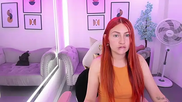 Alicia leclair online show from 11/22/25, 07:02