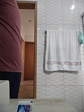 LeoMaduroSP online show from 09/29/25, 12:21