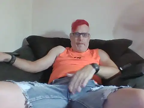 Snapshot of nerdy6 chatting on 10/11/25, 01:53 nerdy6 online show from 10/11/25, 01:53