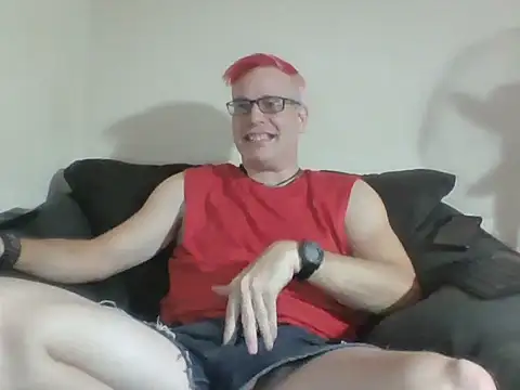 Snapshot of nerdy6 chatting on 11/12/25, 05:35 nerdy6 online show from 11/12/25, 05:35