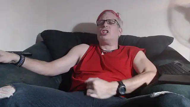 Snapshot of nerdy6 chatting on 12/19/25, 10:17 nerdy6 online show from 12/19/25, 10:17