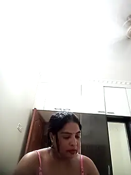 Snapshot of srimasrima chatting on 09/29/25, 02:55 srimasrima online show from 09/29/25, 02:55