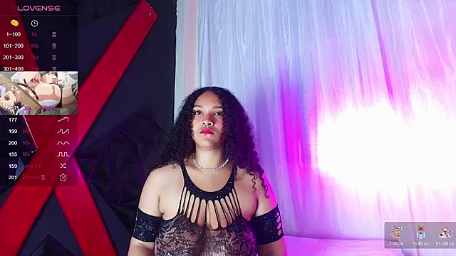 ivonne diaz1 online show from 10/07/25, 08:17