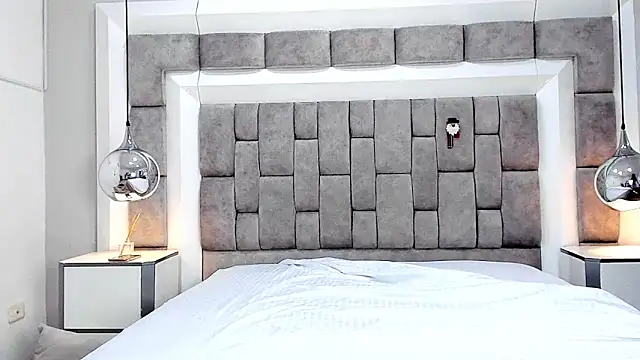 Snapshot of JuliettaBleer chatting on 11/20/25, 12:27 JuliettaBleer online show from 11/20/25, 12:27