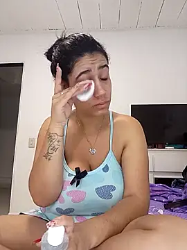 Snapshot of Samantha_hotly chatting on 11/13/25, 10:14 Samantha hotly online show from 11/13/25, 10:14