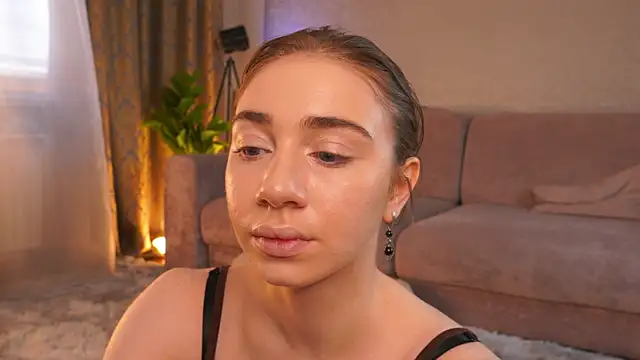 Snapshot of EadlinGillim chatting on 03/20/26, 03:22 EadlinGillim online show from 03/20/26, 03:22